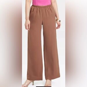 NWOT $35 A New Day Women's Mid-Rise Pull-On Pants - XXL
Brown